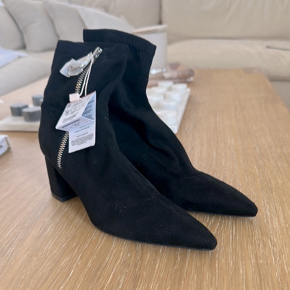 Stradivarius Black Ankle Suede Heeled Boots